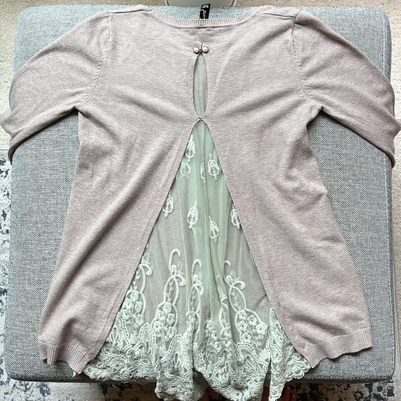 Vintage Lace Sweater with rhinestone and pearl detailing, Size: S/M - Picture 13 of 17